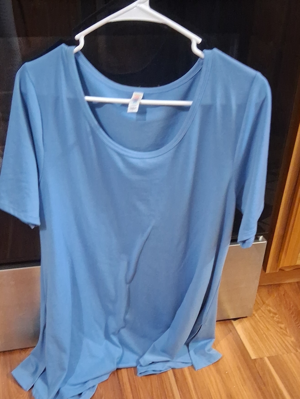 LuLaRoe Short Sleeve Scoop Neck Tee in Light Blue
